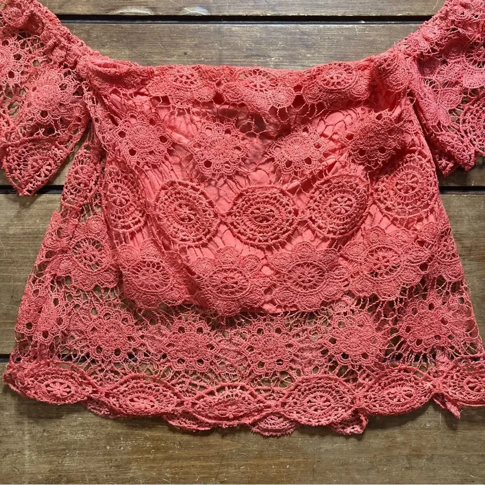 Lord & Taylor Design Lab Lace Coral Off Shoulder Sleeve Small Crop Top